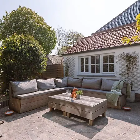 Tatil Evi Sunny Family With Beautiful Private Garden And Terrace Bredene